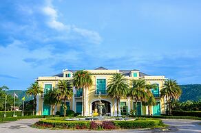 Chateau de Khaoyai Hotel & Resort