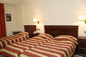 Mythos Hotel
