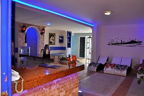 Blue Night Hotel