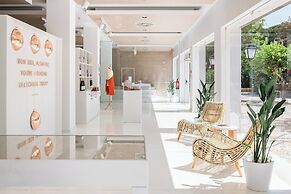Pine Cliffs Ocean Suites, a Luxury Collection Resort & Spa