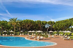 Pine Cliffs Ocean Suites, a Luxury Collection Resort & Spa