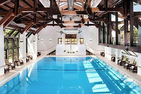 Pine Cliffs Ocean Suites, a Luxury Collection Resort & Spa