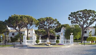 Pine Cliffs Ocean Suites, a Luxury Collection Resort & Spa