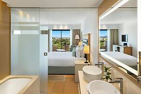 Pine Cliffs Ocean Suites, a Luxury Collection Resort & Spa