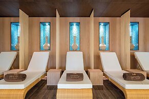 Pine Cliffs Ocean Suites, a Luxury Collection Resort & Spa