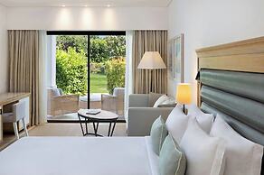 Pine Cliffs Ocean Suites, a Luxury Collection Resort & Spa