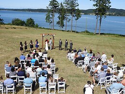 Two Eagles Lodge
