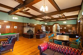 YHA Newcastle Beach