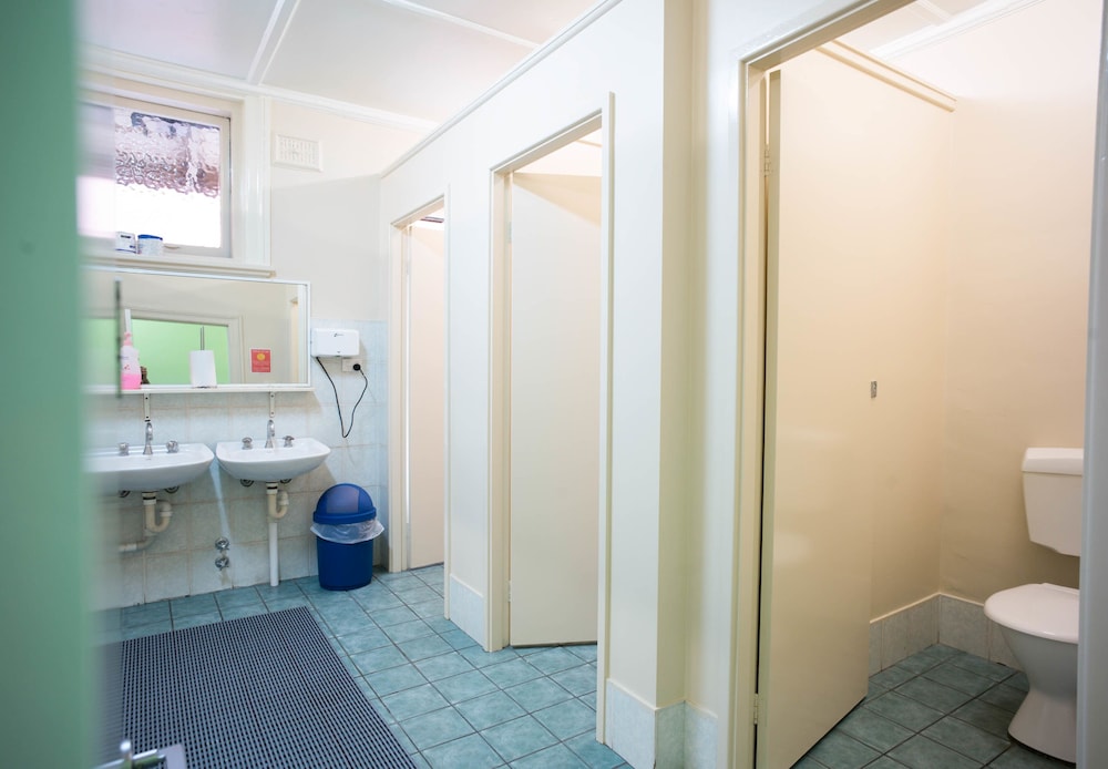 YHA Newcastle Beach