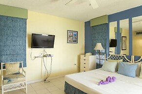Moonlight Beach Studio At Montego Bay Club Resort