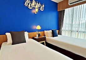 The Sixteenth Naiyang Beach Hotel