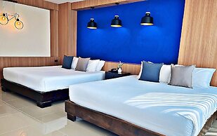 The Sixteenth Naiyang Beach Hotel