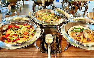 The Sixteenth Naiyang Beach Hotel