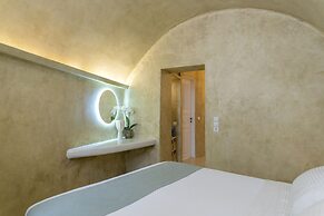 Oia Mansion