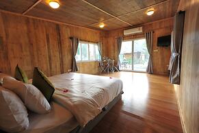 Reewa Waree Resort