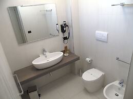 Arete' Luxury Room