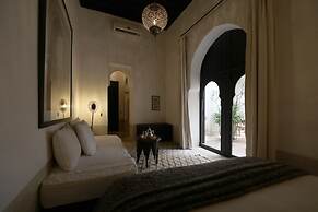 Riad Azzouna 13