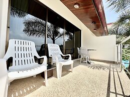 Mountain Sea View Luxury Apartments