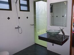 Mountain Sea View Luxury Apartments