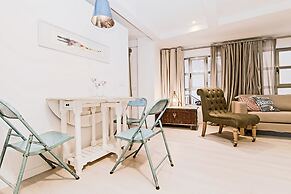 Can Blau Homes