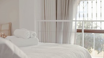 Can Blau Homes
