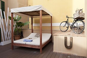 Can Blau Homes