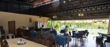 Kayak Lodge