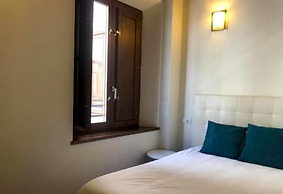 ISA GRANADA