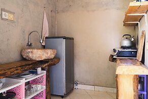 Amed Sari Beach Guesthouse