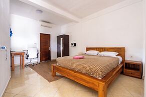 Amed Sari Beach Guesthouse