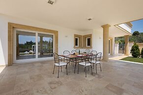 Villa Loran