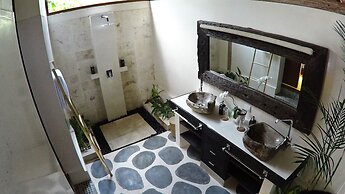 Kaleydo Villas