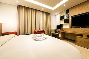 Guwol Hotel