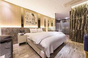 Guwol Hotel