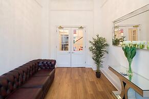 Edinburgh Castle Apartments and Suites