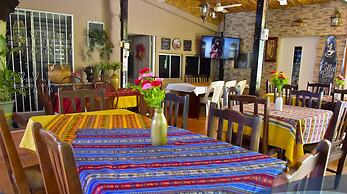 Hotel Los Cisneros