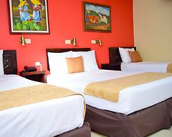 Hotel Los Cisneros