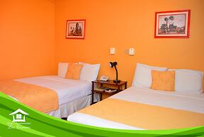 Hotel Los Cisneros