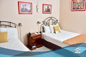 Hotel Los Cisneros