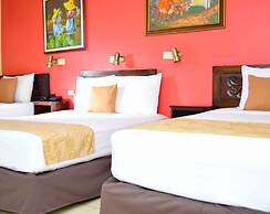 Hotel Los Cisneros