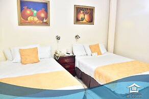 Hotel Los Cisneros