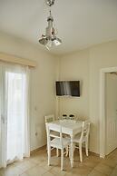 Aelia Apartments