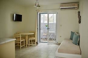 Aelia Apartments