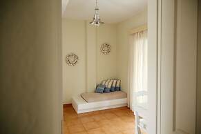 Aelia Apartments