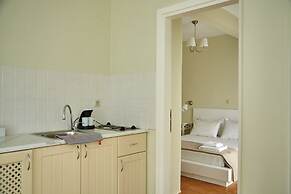 Aelia Apartments