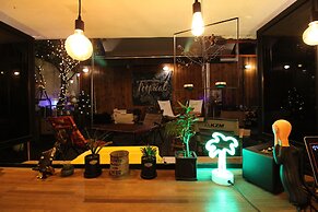 Bunk Guest House - Hostel
