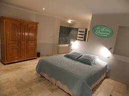 Au Relais Provencal