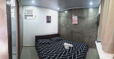 Lola's Lodge