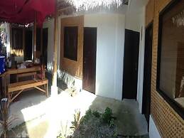 Lola's Lodge