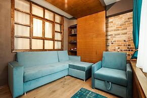 Cube Suites